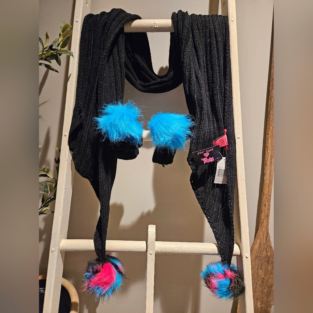 Betsey Johnson Furry Pom Pom Trolls Movie Black Pink Blue Matching Scarf Gloves